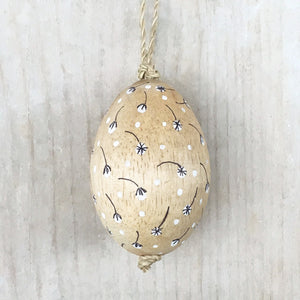 Hanging wooden egg