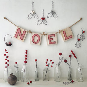 Wooden Noel garland