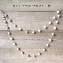 Pompom garland-snowballs