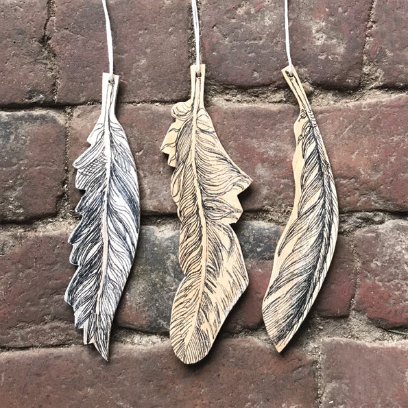 Wooden hanging feather - Set of 3