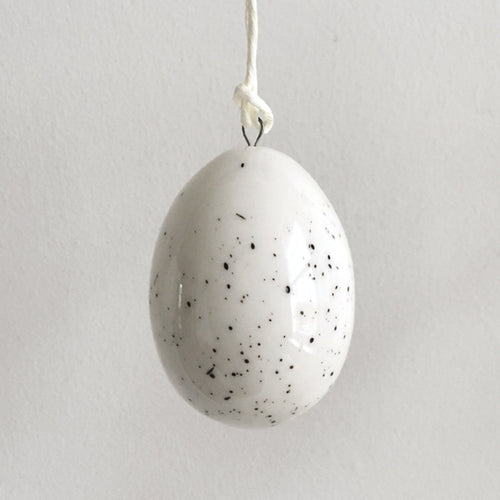 Porcelain egg-Bird speckles