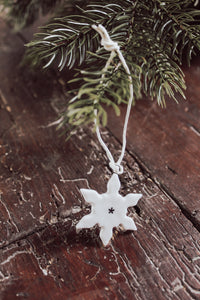 Porcelain Hanger-Small Snowflake