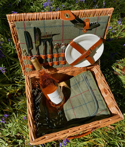 2 Person Green Tweed Hamper