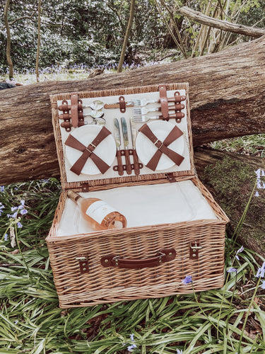 6 Person Classic Picnic Hamper